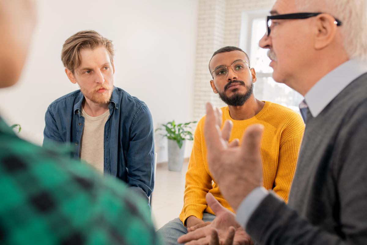What to Look for in Support Groups in Pennsylvania male speaking to others